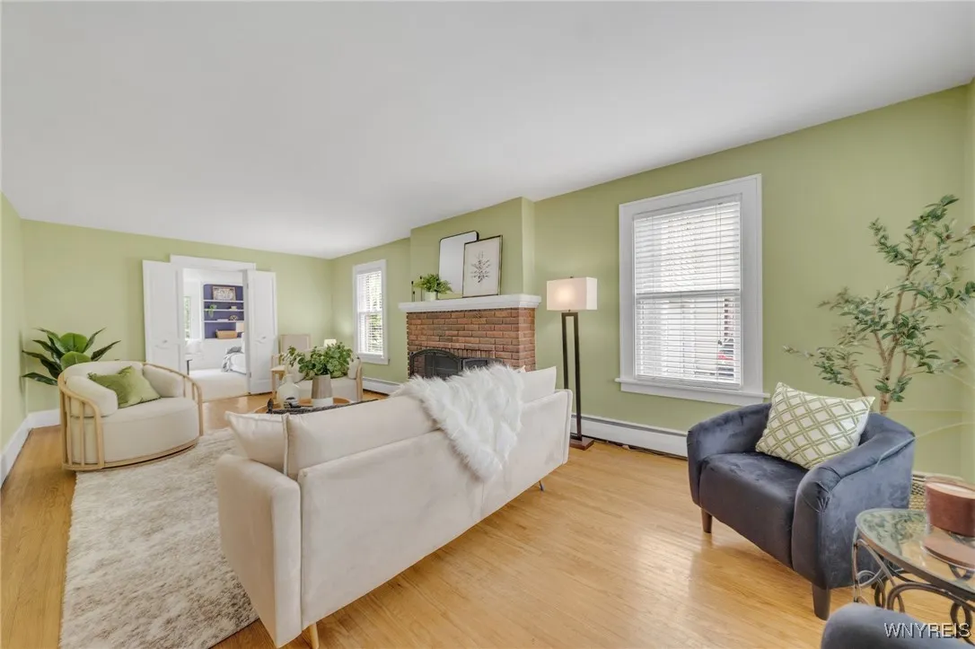 186 Roycroft Boulevard, Amherst, New York 14226, Amherst, New York 14226, 4 Bedrooms Bedrooms, 10 Rooms Rooms,2 BathroomsBathrooms,Residential,Closed,186 Roycroft Boulevard, Amherst, New York 14226,B1613541