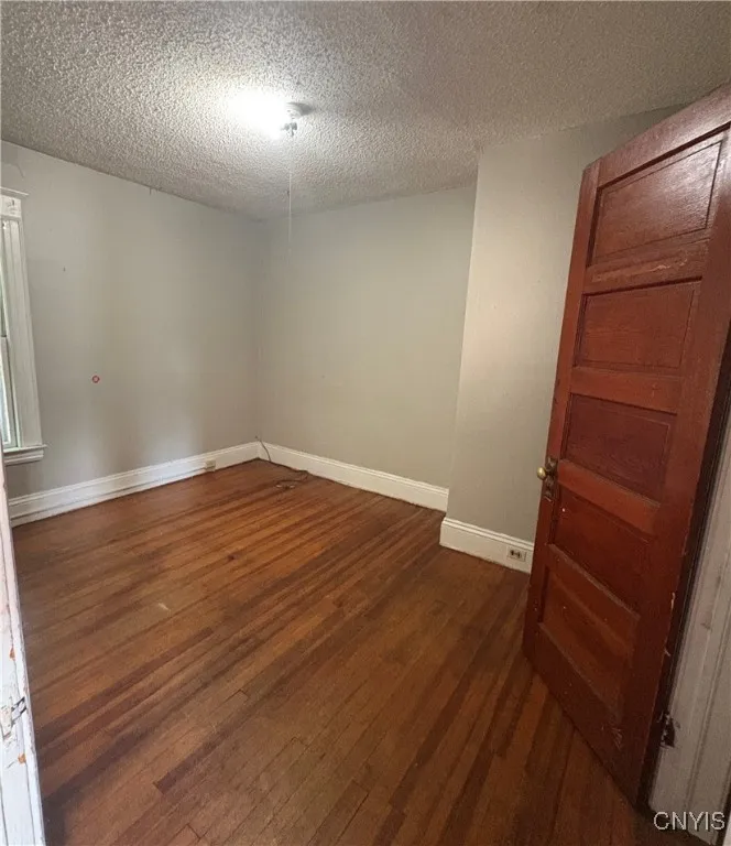 429 Grant Avenue, Syracuse, New York 13207, Syracuse, New York 13207, 6 Bedrooms Bedrooms, ,3 BathroomsBathrooms,Residential,Closed,429 Grant Avenue, Syracuse, New York 13207,0,S1613985