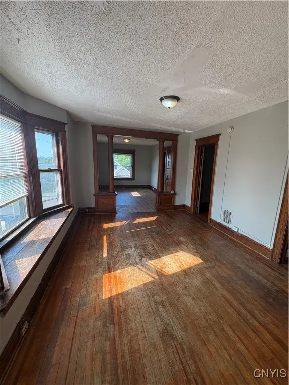 429 Grant Avenue, Syracuse, New York 13207, Syracuse, New York 13207, 6 Bedrooms Bedrooms, ,3 BathroomsBathrooms,Residential,Closed,429 Grant Avenue, Syracuse, New York 13207,0,S1613985