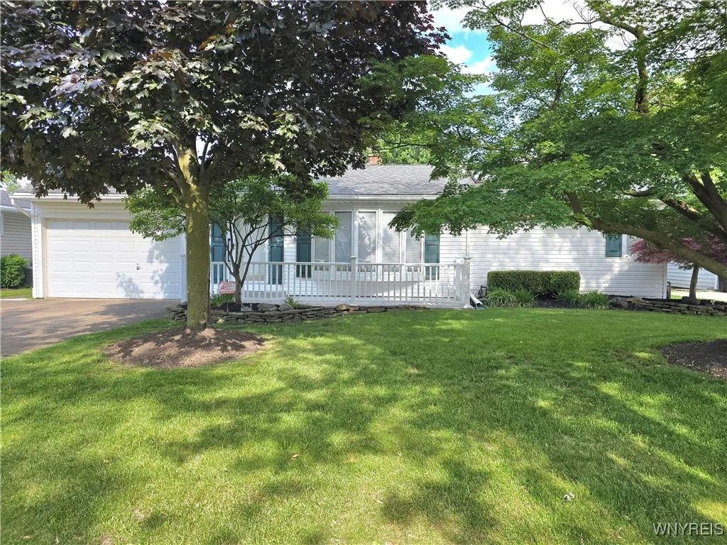 107 Greenleaf Avenue, Tonawanda-town, New York 141, Tonawanda, New York 14150, 3 Bedrooms Bedrooms, 7 Rooms Rooms,1 BathroomBathrooms,Residential,Closed,107 Greenleaf Avenue, Tonawanda-town, New York 141,B1615698