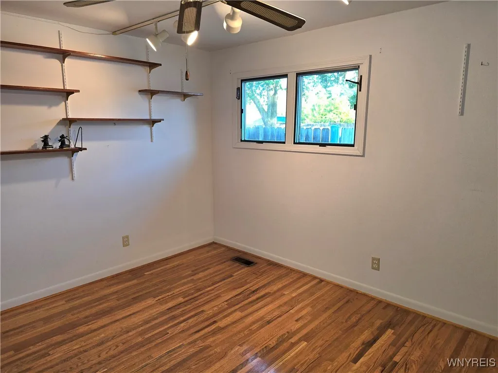 107 Greenleaf Avenue, Tonawanda-town, New York 141, Tonawanda, New York 14150, 3 Bedrooms Bedrooms, 7 Rooms Rooms,1 BathroomBathrooms,Residential,Closed,107 Greenleaf Avenue, Tonawanda-town, New York 141,B1615698