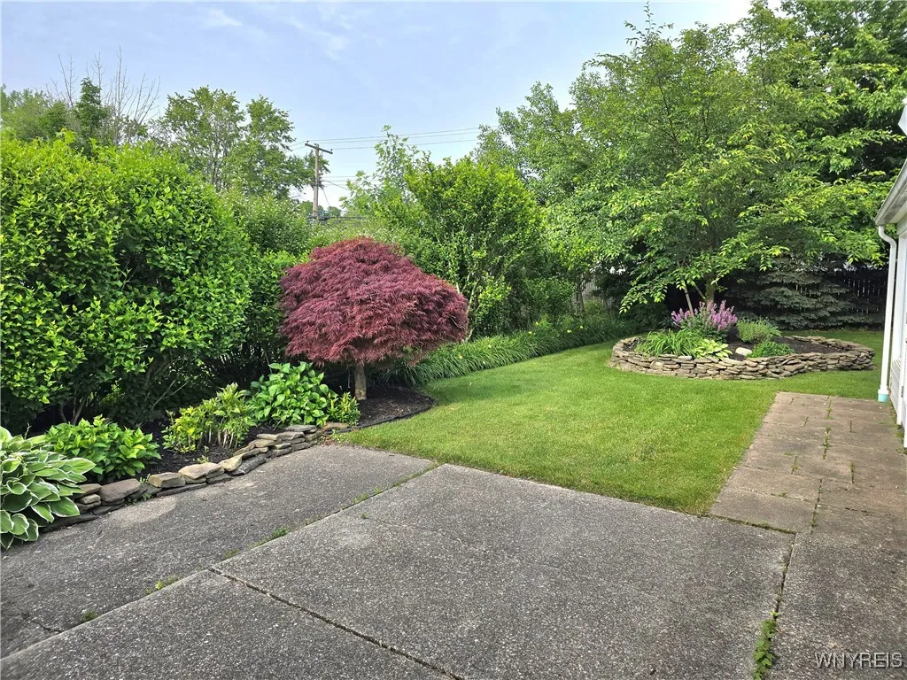 107 Greenleaf Avenue, Tonawanda-town, New York 141, Tonawanda, New York 14150, 3 Bedrooms Bedrooms, 7 Rooms Rooms,1 BathroomBathrooms,Residential,Closed,107 Greenleaf Avenue, Tonawanda-town, New York 141,B1615698