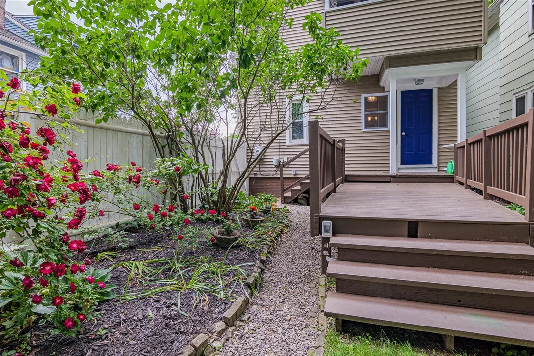 70 Field Street, Rochester, New York 14620, Rochester, New York 14620, 3 Bedrooms Bedrooms, 6 Rooms Rooms,1 BathroomBathrooms,Residential,Closed,70 Field Street, Rochester, New York 14620,0,R1616240