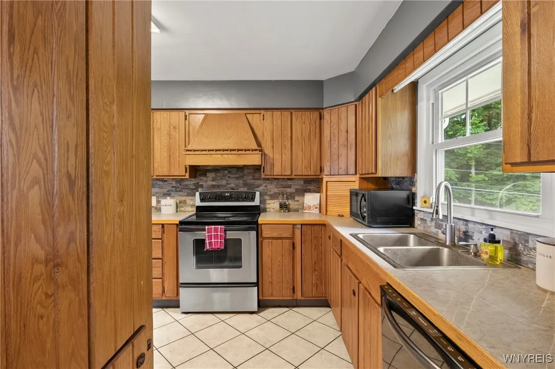 7399 Centerville Road, Caneadea, New York 14744, Caneadea, New York 14744, 5 Bedrooms Bedrooms, 10 Rooms Rooms,3 BathroomsBathrooms,Residential,For Sale,7399 Centerville Road, Caneadea, New York 14744,0,B1616358
