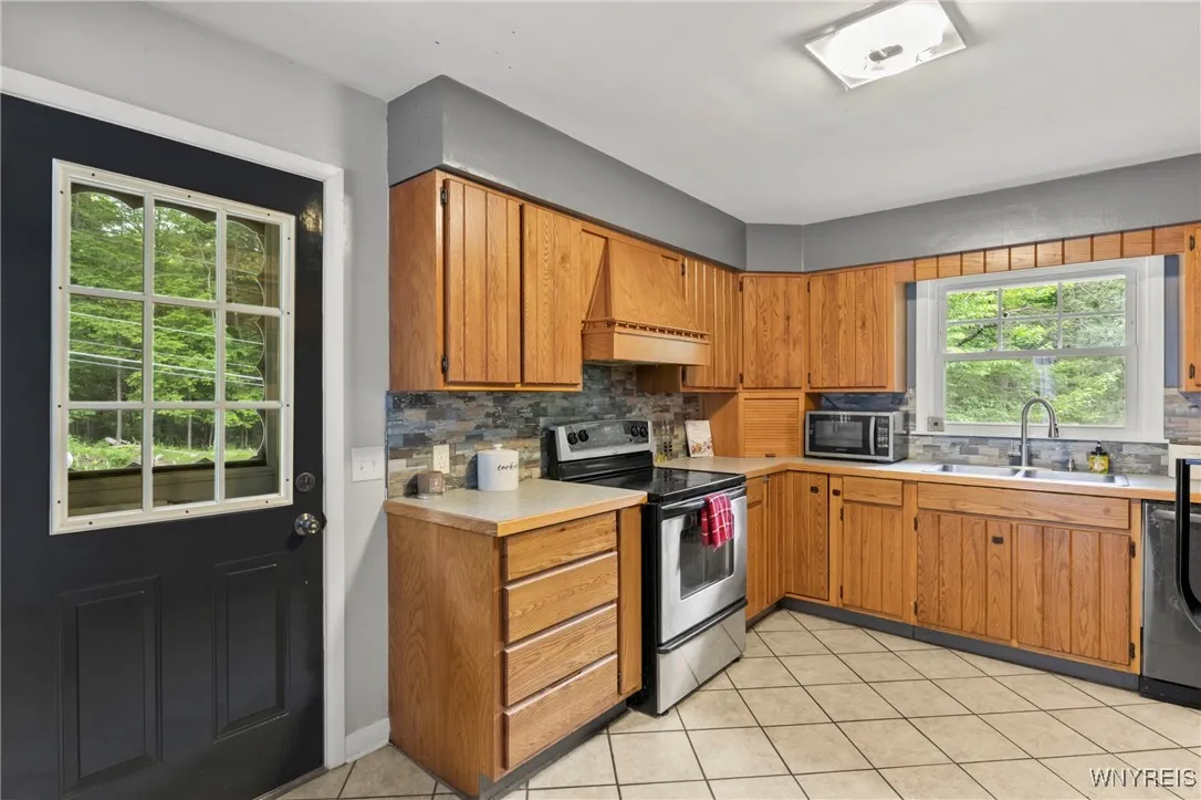 7399 Centerville Road, Caneadea, New York 14744, Caneadea, New York 14744, 5 Bedrooms Bedrooms, 10 Rooms Rooms,3 BathroomsBathrooms,Residential,For Sale,7399 Centerville Road, Caneadea, New York 14744,0,B1616358