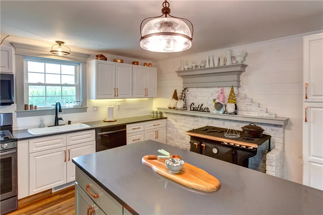 109 Unadilla Trail Road, Pittsfield, New York 1341, Pittsfield, New York 13411, 2 Bedrooms Bedrooms, 7 Rooms Rooms,2 BathroomsBathrooms,Residential,For Sale,109 Unadilla Trail Road, Pittsfield, New York 1341,0,R1616369