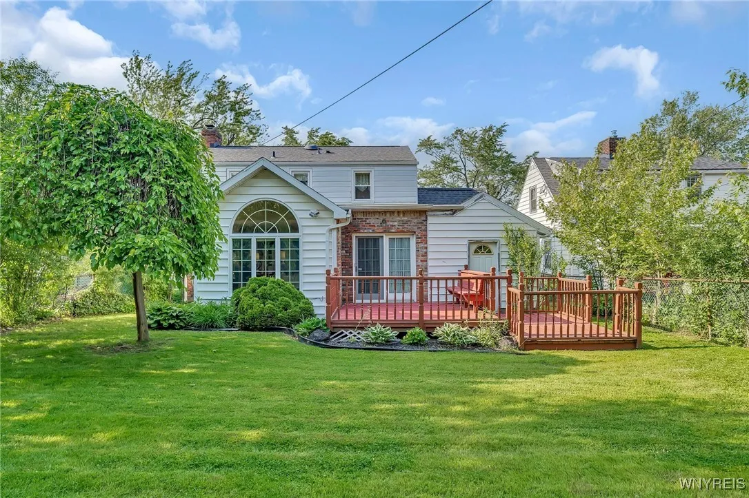 161 Willow Breeze Road, Tonawanda-town, New York 1, Tonawanda, New York 14223, 2 Bedrooms Bedrooms, 8 Rooms Rooms,1 BathroomBathrooms,Residential,Closed,161 Willow Breeze Road, Tonawanda-town, New York 1,0,B1616347