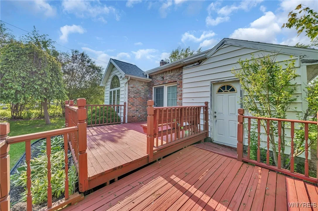 161 Willow Breeze Road, Tonawanda-town, New York 1, Tonawanda, New York 14223, 2 Bedrooms Bedrooms, 8 Rooms Rooms,1 BathroomBathrooms,Residential,Closed,161 Willow Breeze Road, Tonawanda-town, New York 1,0,B1616347