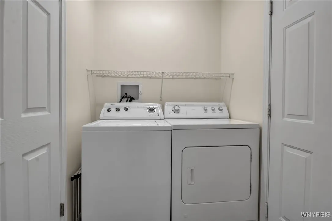 8476 Chadway Court, Clarence, New York 14221, Clarence, New York 14221, 2 Bedrooms Bedrooms, 6 Rooms Rooms,2 BathroomsBathrooms,Residential,Closed,8476 Chadway Court, Clarence, New York 14221,0,B1616407