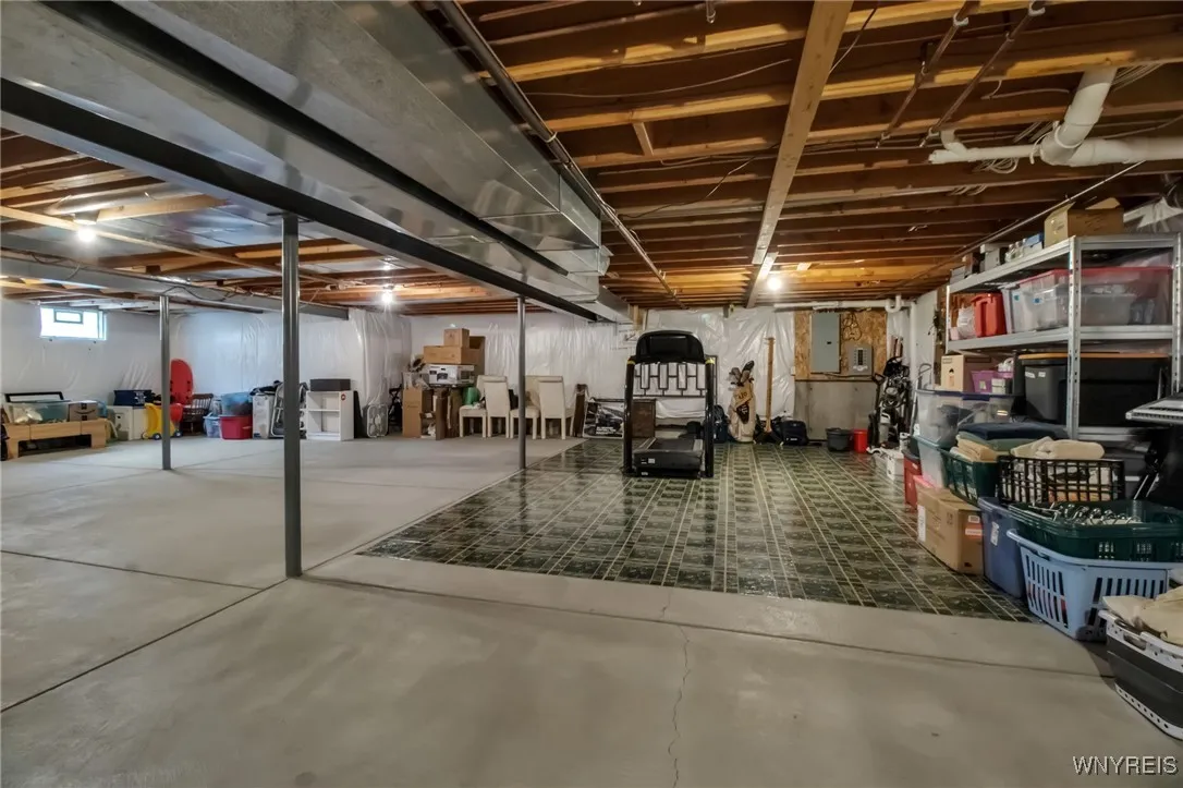8476 Chadway Court, Clarence, New York 14221, Clarence, New York 14221, 2 Bedrooms Bedrooms, 6 Rooms Rooms,2 BathroomsBathrooms,Residential,Closed,8476 Chadway Court, Clarence, New York 14221,0,B1616407