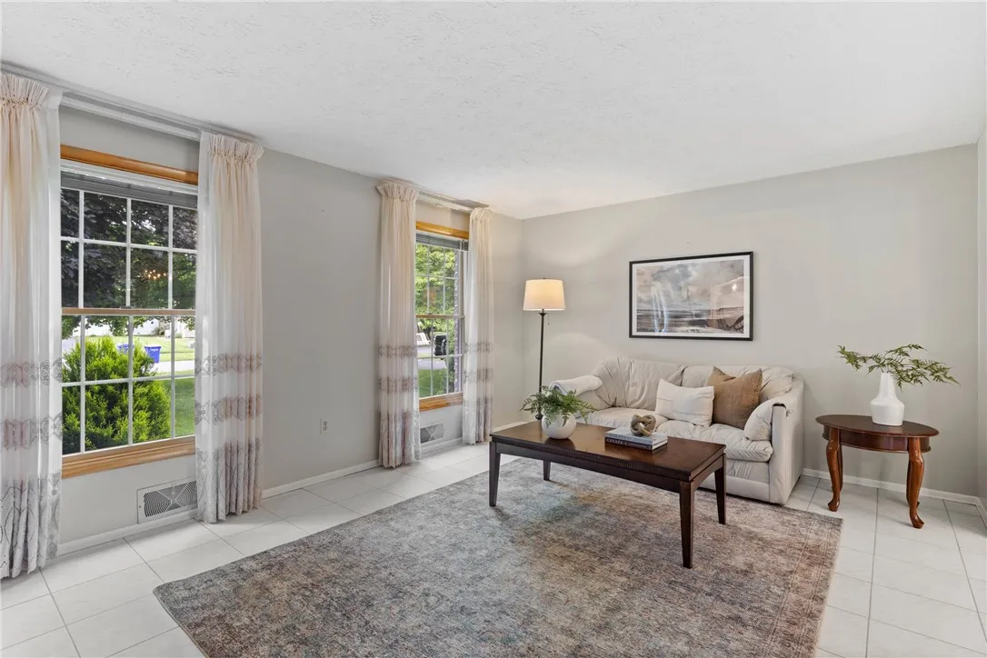105 Kirkstone Pass, Greece, New York 14626, Greece, New York 14626, 3 Bedrooms Bedrooms, 8 Rooms Rooms,2 BathroomsBathrooms,Residential,Closed,105 Kirkstone Pass, Greece, New York 14626,R1615150