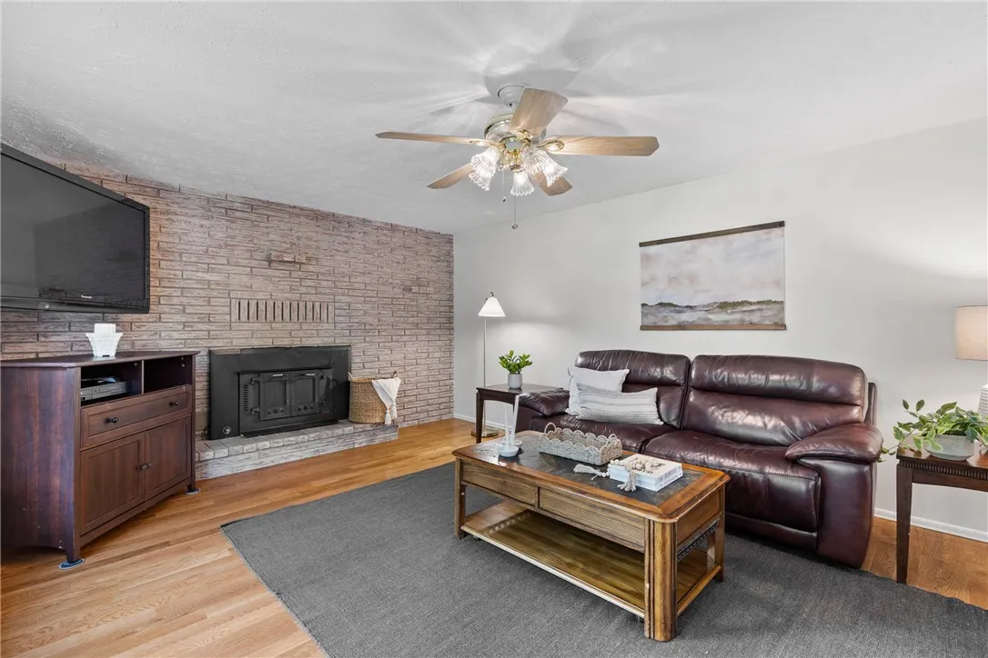 105 Kirkstone Pass, Greece, New York 14626, Greece, New York 14626, 3 Bedrooms Bedrooms, 8 Rooms Rooms,2 BathroomsBathrooms,Residential,Closed,105 Kirkstone Pass, Greece, New York 14626,R1615150