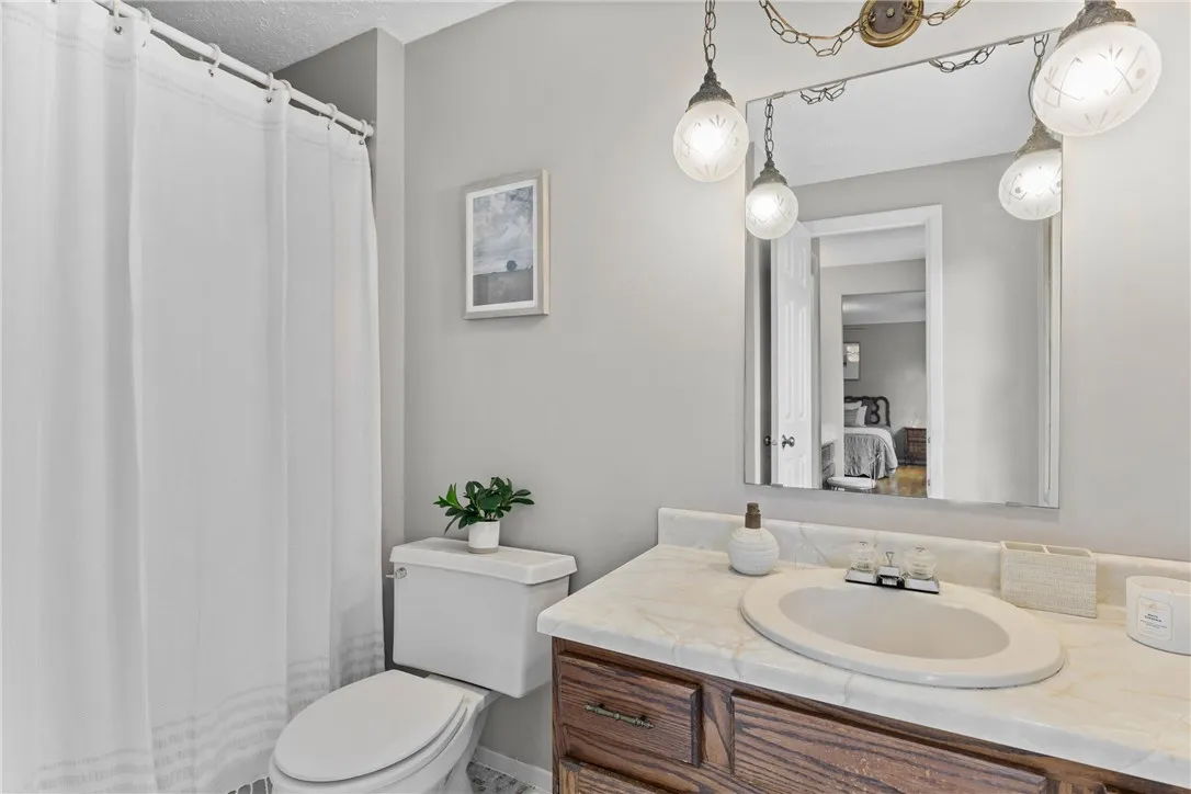 105 Kirkstone Pass, Greece, New York 14626, Greece, New York 14626, 3 Bedrooms Bedrooms, 8 Rooms Rooms,2 BathroomsBathrooms,Residential,Closed,105 Kirkstone Pass, Greece, New York 14626,R1615150