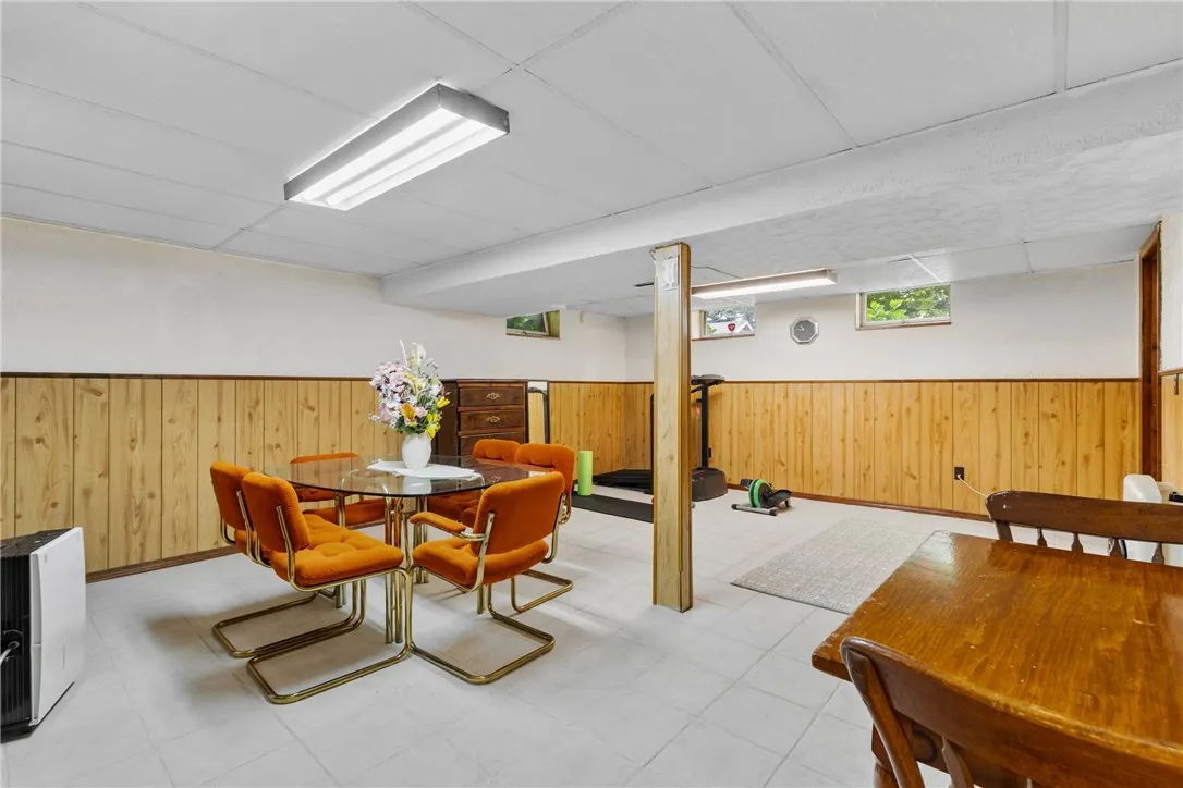 105 Kirkstone Pass, Greece, New York 14626, Greece, New York 14626, 3 Bedrooms Bedrooms, 8 Rooms Rooms,2 BathroomsBathrooms,Residential,Closed,105 Kirkstone Pass, Greece, New York 14626,R1615150
