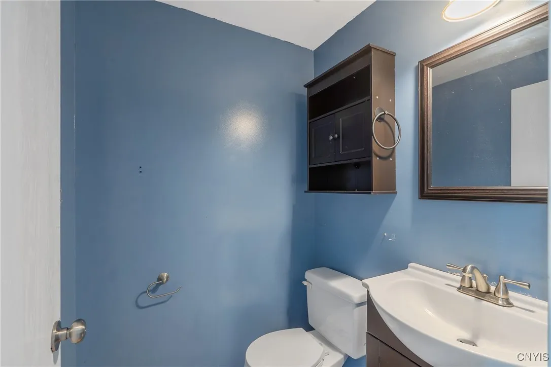 8115 Circuit Rider, Cicero, New York 13039, Cicero, New York 13039, 3 Bedrooms Bedrooms, 6 Rooms Rooms,1 BathroomBathrooms,Residential,Closed,8115 Circuit Rider, Cicero, New York 13039,S1615976