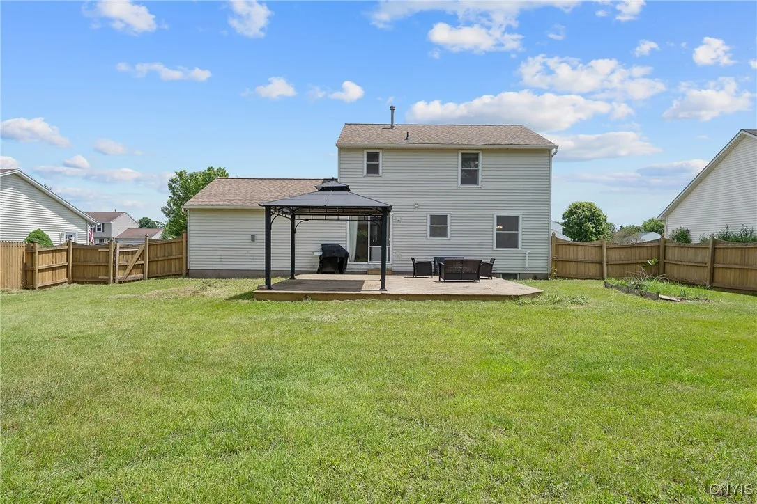 8115 Circuit Rider, Cicero, New York 13039, Cicero, New York 13039, 3 Bedrooms Bedrooms, 6 Rooms Rooms,1 BathroomBathrooms,Residential,Closed,8115 Circuit Rider, Cicero, New York 13039,S1615976