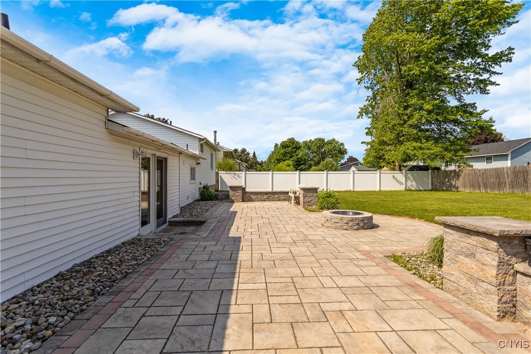 39 Eisenhower Avenue, Oswego-city, New York 13126, Oswego, New York 13126, 3 Bedrooms Bedrooms, 5 Rooms Rooms,2 BathroomsBathrooms,Residential,Closed,39 Eisenhower Avenue, Oswego-city, New York 13126,0,S1615607