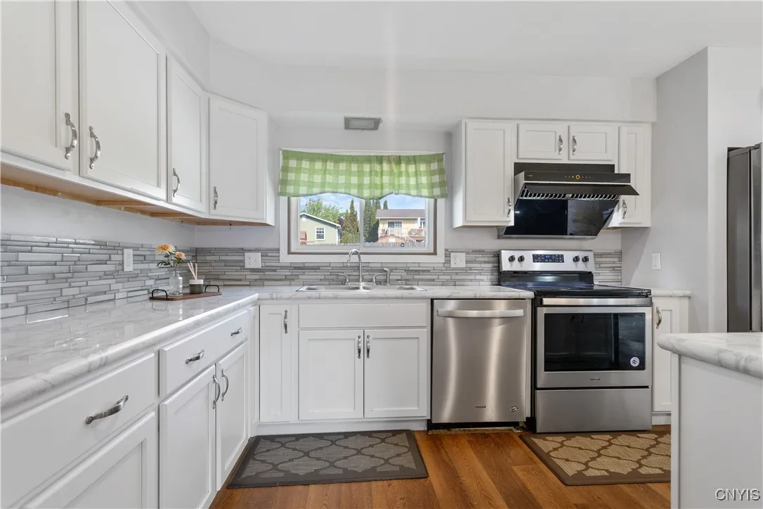 39 Eisenhower Avenue, Oswego-city, New York 13126, Oswego, New York 13126, 3 Bedrooms Bedrooms, 5 Rooms Rooms,2 BathroomsBathrooms,Residential,Closed,39 Eisenhower Avenue, Oswego-city, New York 13126,0,S1615607
