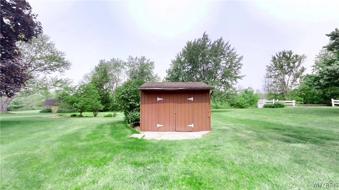 4779 Beach Ridge Road, Pendleton, New York 14094, Pendleton, New York 14094, 2 Bedrooms Bedrooms, 6 Rooms Rooms,2 BathroomsBathrooms,Residential,Closed,4779 Beach Ridge Road, Pendleton, New York 14094,B1616201