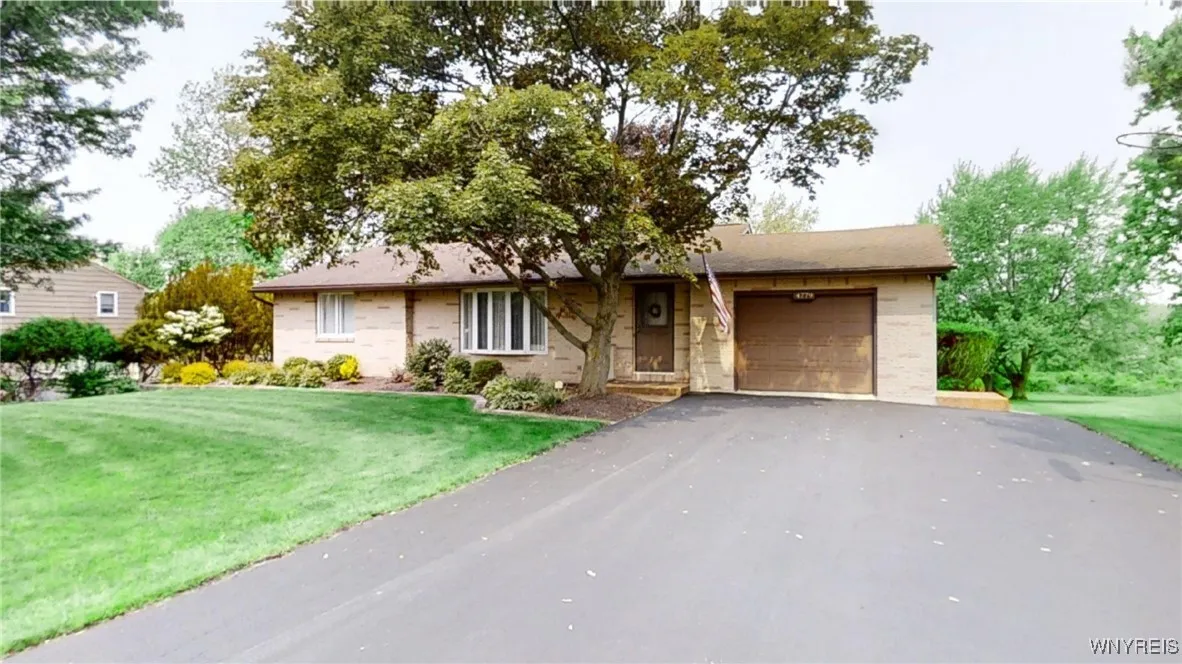 4779 Beach Ridge Road, Pendleton, New York 14094, Pendleton, New York 14094, 2 Bedrooms Bedrooms, 6 Rooms Rooms,2 BathroomsBathrooms,Residential,Closed,4779 Beach Ridge Road, Pendleton, New York 14094,B1616201