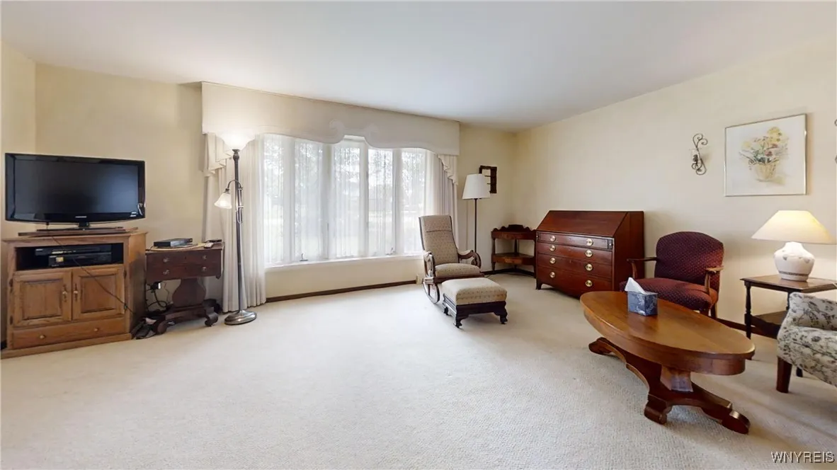 4779 Beach Ridge Road, Pendleton, New York 14094, Pendleton, New York 14094, 2 Bedrooms Bedrooms, 6 Rooms Rooms,2 BathroomsBathrooms,Residential,Closed,4779 Beach Ridge Road, Pendleton, New York 14094,B1616201
