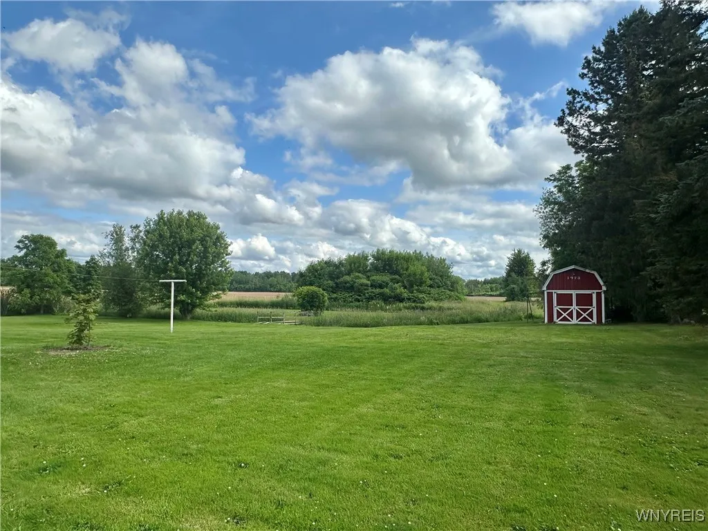 9718 Pearson Road, Hartland, New York 14105, Hartland, New York 14105, 3 Bedrooms Bedrooms, 10 Rooms Rooms,2 BathroomsBathrooms,Residential,Closed,9718 Pearson Road, Hartland, New York 14105,0,B1615804