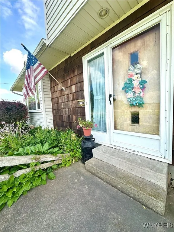 9718 Pearson Road, Hartland, New York 14105, Hartland, New York 14105, 3 Bedrooms Bedrooms, 10 Rooms Rooms,2 BathroomsBathrooms,Residential,Closed,9718 Pearson Road, Hartland, New York 14105,0,B1615804