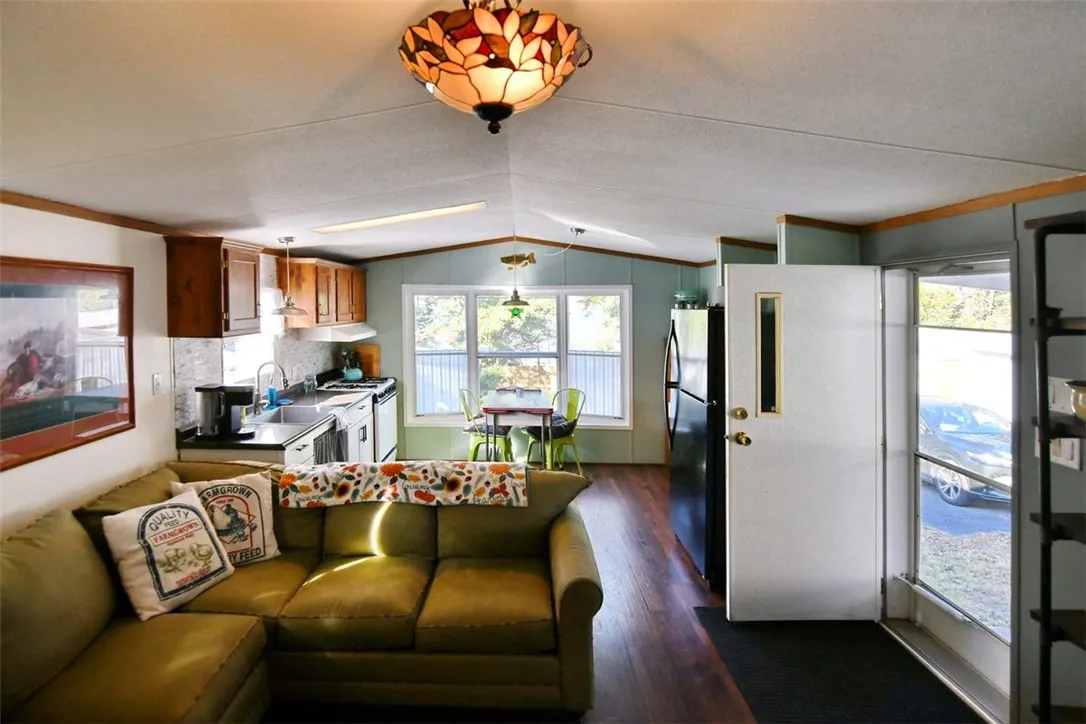 4425 E Lake Road #2, Livonia, New York 14487, Livonia, New York 14487, 2 Bedrooms Bedrooms, 5 Rooms Rooms,1 BathroomBathrooms,Residential,Closed,4425 E Lake Road #2, Livonia, New York 14487,R1615970