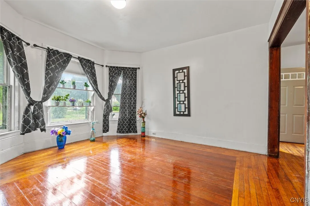 905-07 Tallman Street, Syracuse, New York 13204, Syracuse, New York 13204, 6 Bedrooms Bedrooms, ,4 BathroomsBathrooms,Residential,Closed,905-07 Tallman Street, Syracuse, New York 13204,0,S1615501