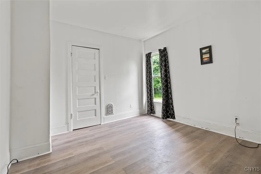 905-07 Tallman Street, Syracuse, New York 13204, Syracuse, New York 13204, 6 Bedrooms Bedrooms, ,4 BathroomsBathrooms,Residential,Closed,905-07 Tallman Street, Syracuse, New York 13204,0,S1615501