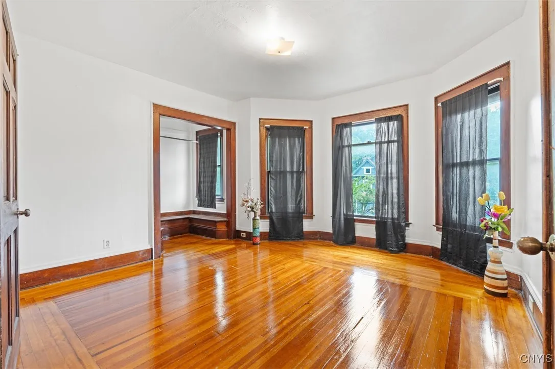 905-07 Tallman Street, Syracuse, New York 13204, Syracuse, New York 13204, 6 Bedrooms Bedrooms, ,4 BathroomsBathrooms,Residential,Closed,905-07 Tallman Street, Syracuse, New York 13204,0,S1615501