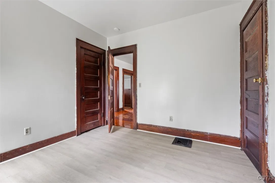 905-07 Tallman Street, Syracuse, New York 13204, Syracuse, New York 13204, 6 Bedrooms Bedrooms, ,4 BathroomsBathrooms,Residential,Closed,905-07 Tallman Street, Syracuse, New York 13204,0,S1615501