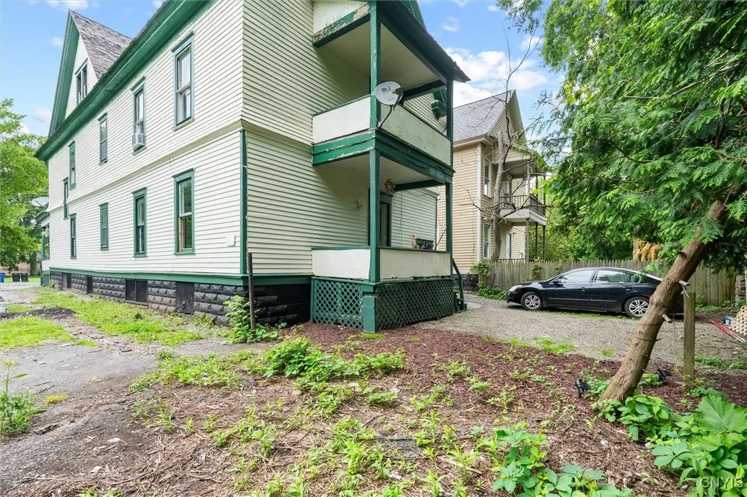 905-07 Tallman Street, Syracuse, New York 13204, Syracuse, New York 13204, 6 Bedrooms Bedrooms, ,4 BathroomsBathrooms,Residential,Closed,905-07 Tallman Street, Syracuse, New York 13204,0,S1615501