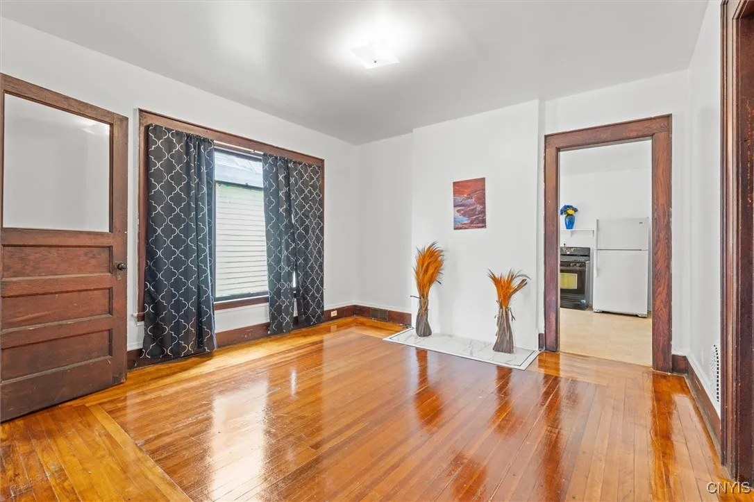 905-07 Tallman Street, Syracuse, New York 13204, Syracuse, New York 13204, 6 Bedrooms Bedrooms, ,4 BathroomsBathrooms,Residential,Closed,905-07 Tallman Street, Syracuse, New York 13204,0,S1615501