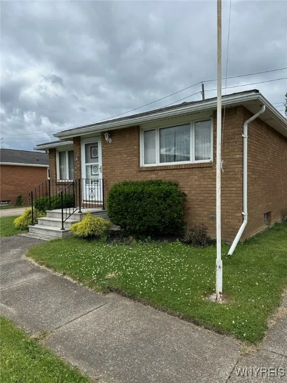 26 Tamark Court, Cheektowaga, New York 14227, Cheektowaga, New York 14227, 3 Bedrooms Bedrooms, 6 Rooms Rooms,1 BathroomBathrooms,Residential,Closed,26 Tamark Court, Cheektowaga, New York 14227,0,B1616503