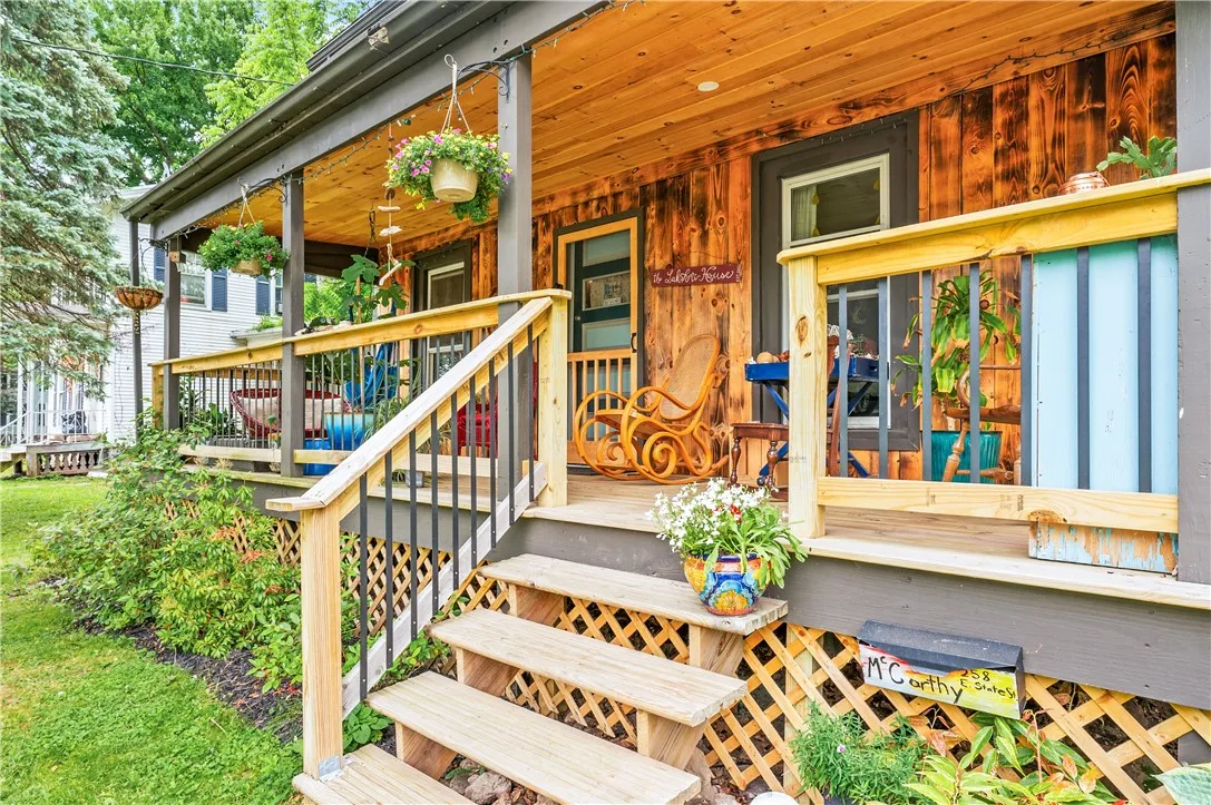 258 East State Street, Albion, New York 14411, Albion, New York 14411, 6 Bedrooms Bedrooms, 10 Rooms Rooms,2 BathroomsBathrooms,Residential,Closed,258 East State Street, Albion, New York 14411,0,R1616105