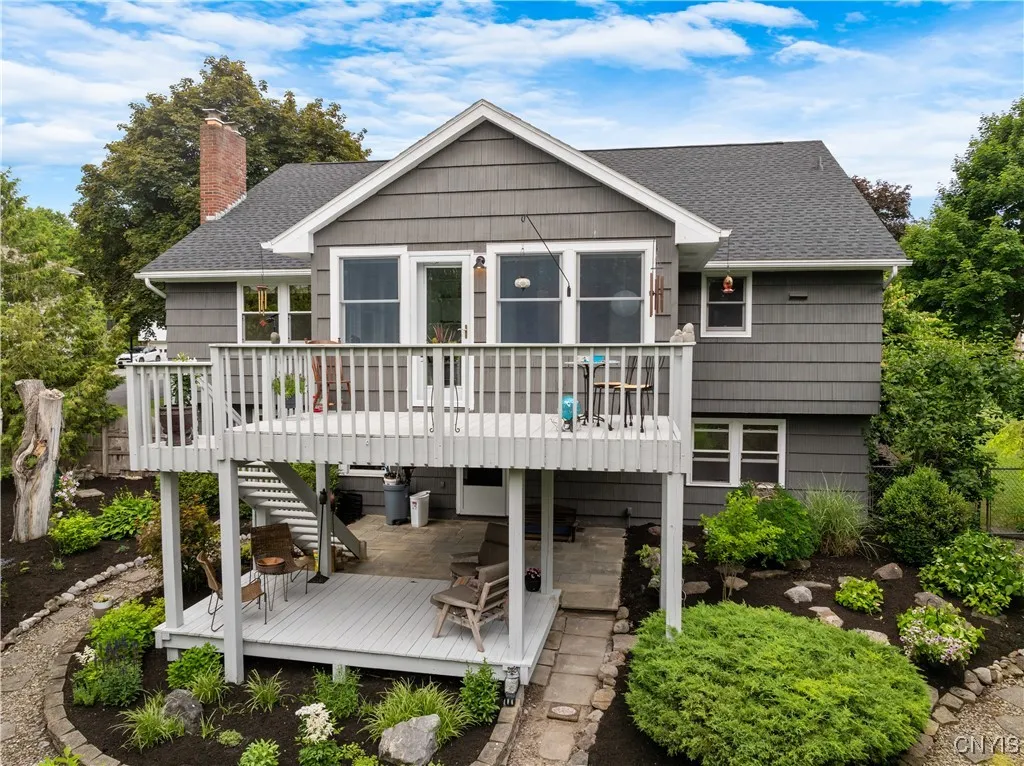 307 Fayette Drive, Manlius, New York 13066, Manlius, New York 13066, 3 Bedrooms Bedrooms, 8 Rooms Rooms,2 BathroomsBathrooms,Residential,Closed,307 Fayette Drive, Manlius, New York 13066,0,S1615401