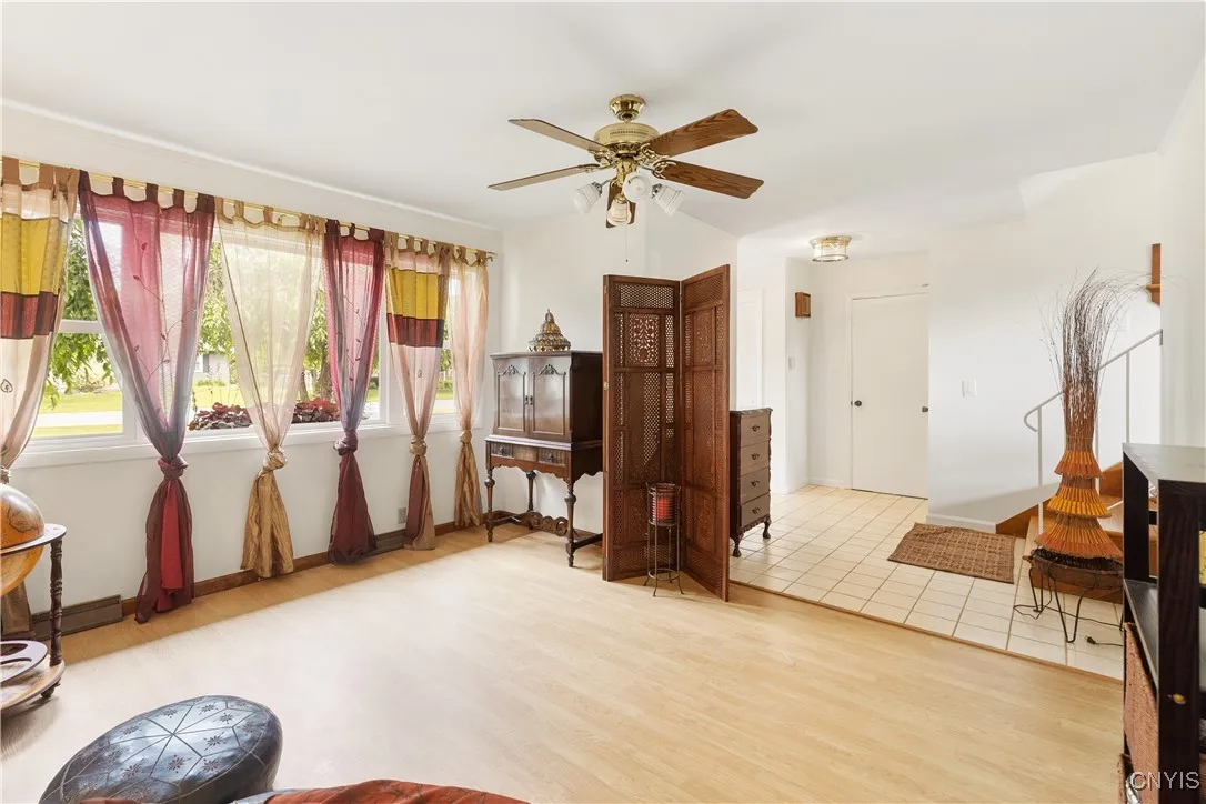 307 Fayette Drive, Manlius, New York 13066, Manlius, New York 13066, 3 Bedrooms Bedrooms, 8 Rooms Rooms,2 BathroomsBathrooms,Residential,Closed,307 Fayette Drive, Manlius, New York 13066,0,S1615401