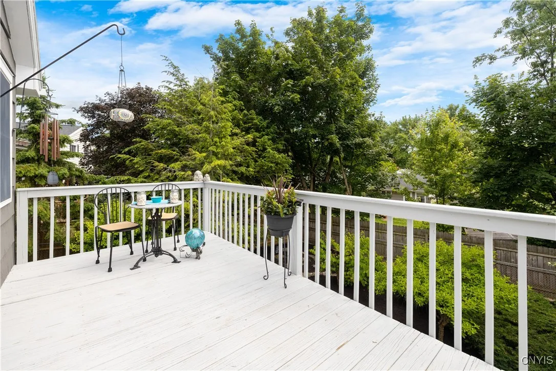 307 Fayette Drive, Manlius, New York 13066, Manlius, New York 13066, 3 Bedrooms Bedrooms, 8 Rooms Rooms,2 BathroomsBathrooms,Residential,Closed,307 Fayette Drive, Manlius, New York 13066,0,S1615401