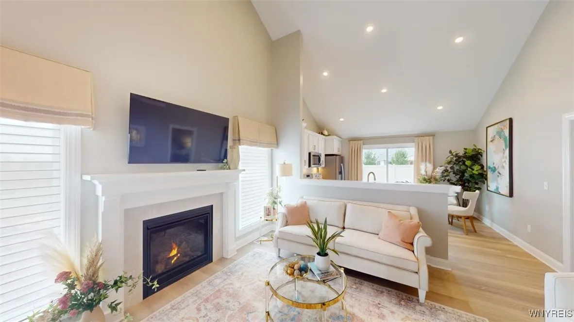 37 A Stonham Place, Amherst, New York 14221, Amherst, New York 14221, 3 Bedrooms Bedrooms, 6 Rooms Rooms,2 BathroomsBathrooms,Residential,For Sale,37 A Stonham Place, Amherst, New York 14221,B1616563