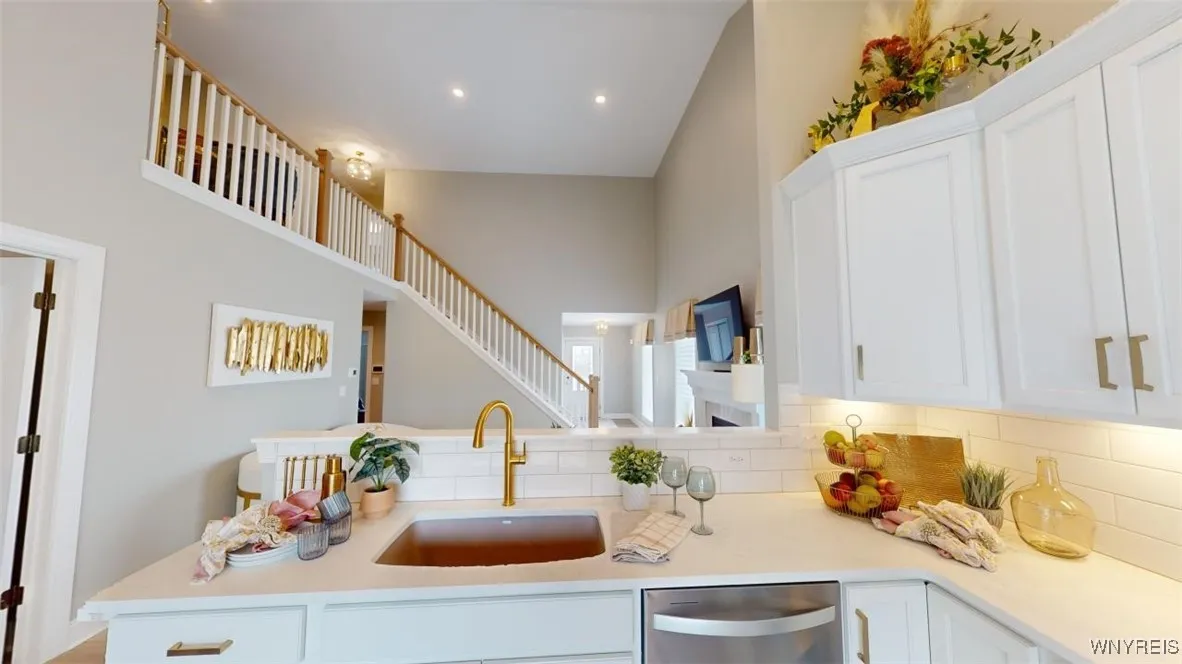 37 A Stonham Place, Amherst, New York 14221, Amherst, New York 14221, 3 Bedrooms Bedrooms, 6 Rooms Rooms,2 BathroomsBathrooms,Residential,For Sale,37 A Stonham Place, Amherst, New York 14221,B1616563