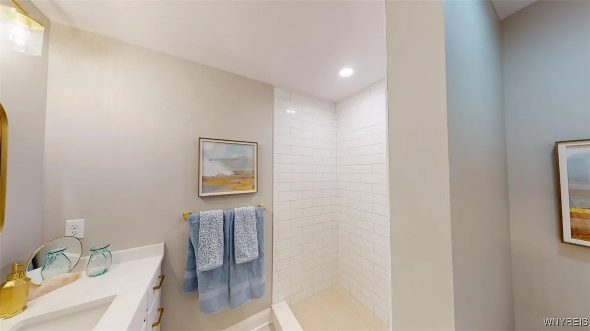 37 A Stonham Place, Amherst, New York 14221, Amherst, New York 14221, 3 Bedrooms Bedrooms, 6 Rooms Rooms,2 BathroomsBathrooms,Residential,For Sale,37 A Stonham Place, Amherst, New York 14221,B1616563
