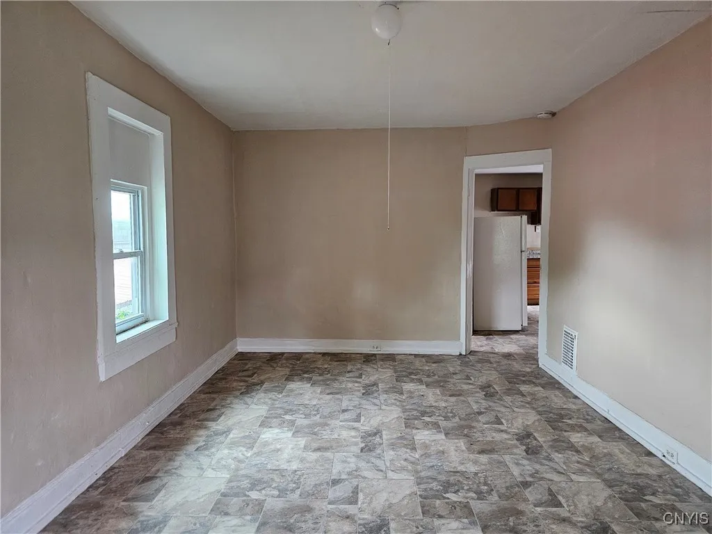 1230 Court Street, Utica, New York 13502, Utica, New York 13502, 6 Bedrooms Bedrooms, ,Multi Family,For Sale,1230 Court Street, Utica, New York 13502,S1616618