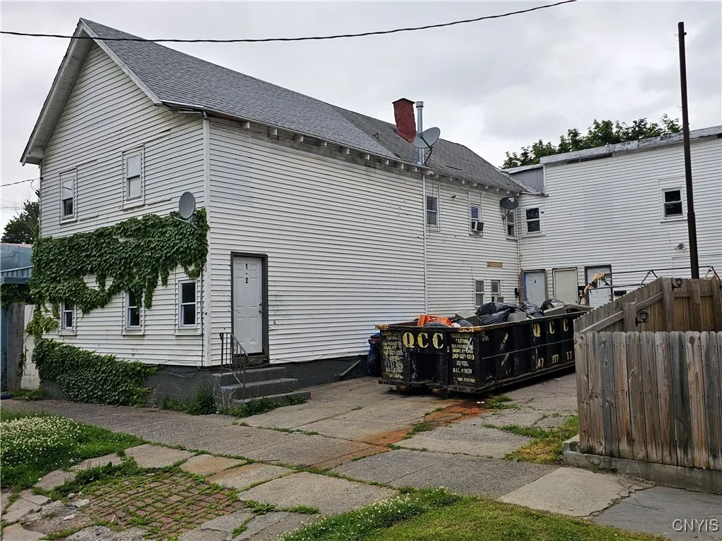 1230 Court Street, Utica, New York 13502, Utica, New York 13502, 6 Bedrooms Bedrooms, ,Multi Family,For Sale,1230 Court Street, Utica, New York 13502,S1616618