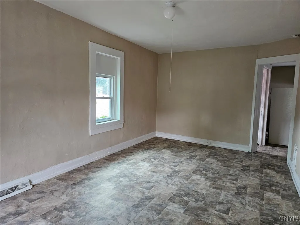 1230 Court Street, Utica, New York 13502, Utica, New York 13502, 6 Bedrooms Bedrooms, ,Multi Family,For Sale,1230 Court Street, Utica, New York 13502,S1616618