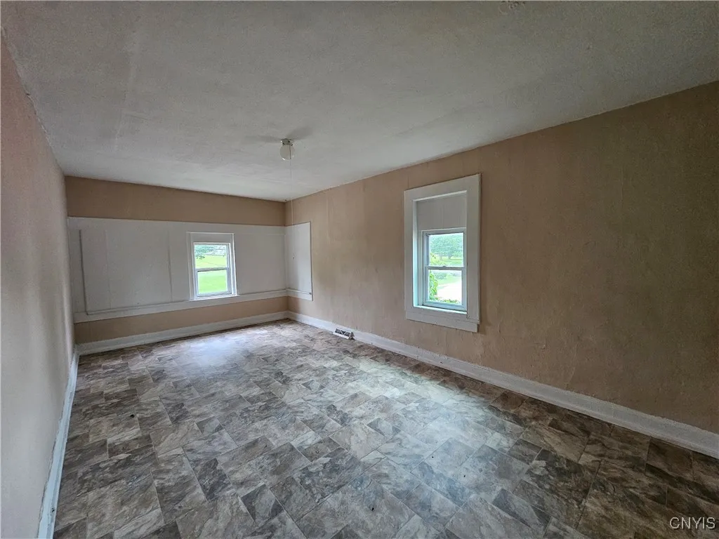1230 Court Street, Utica, New York 13502, Utica, New York 13502, 6 Bedrooms Bedrooms, ,Multi Family,For Sale,1230 Court Street, Utica, New York 13502,S1616618