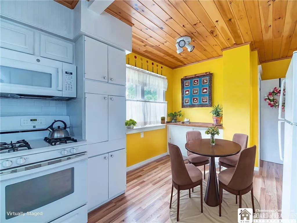 43 Case Avenue, Busti, New York 14750, Busti, New York 14750, 3 Bedrooms Bedrooms, 9 Rooms Rooms,2 BathroomsBathrooms,Residential,Closed,43 Case Avenue, Busti, New York 14750,R1616627