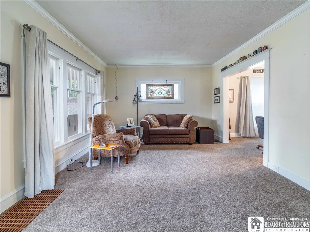 43 Case Avenue, Busti, New York 14750, Busti, New York 14750, 3 Bedrooms Bedrooms, 9 Rooms Rooms,2 BathroomsBathrooms,Residential,Closed,43 Case Avenue, Busti, New York 14750,R1616627