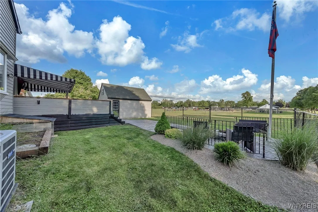 2001 Como Park Boulevard, Lancaster, New York 1408, Lancaster, New York 14086, 2 Bedrooms Bedrooms, 5 Rooms Rooms,1 BathroomBathrooms,Residential,Closed,2001 Como Park Boulevard, Lancaster, New York 1408,0,B1614581
