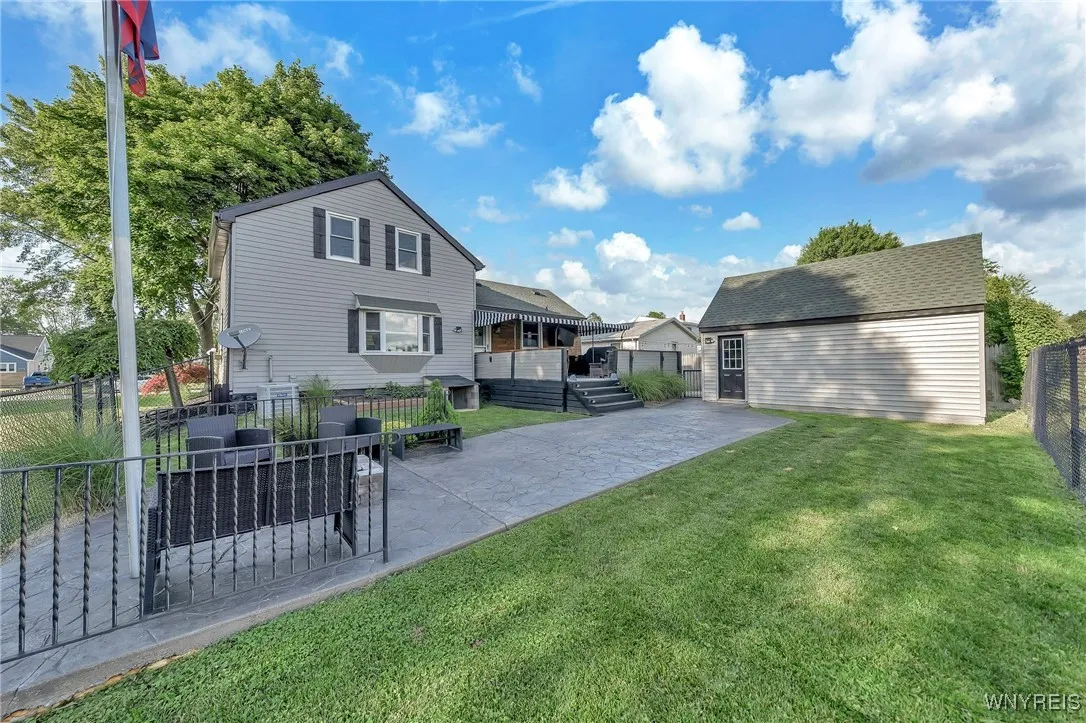 2001 Como Park Boulevard, Lancaster, New York 1408, Lancaster, New York 14086, 2 Bedrooms Bedrooms, 5 Rooms Rooms,1 BathroomBathrooms,Residential,Closed,2001 Como Park Boulevard, Lancaster, New York 1408,0,B1614581